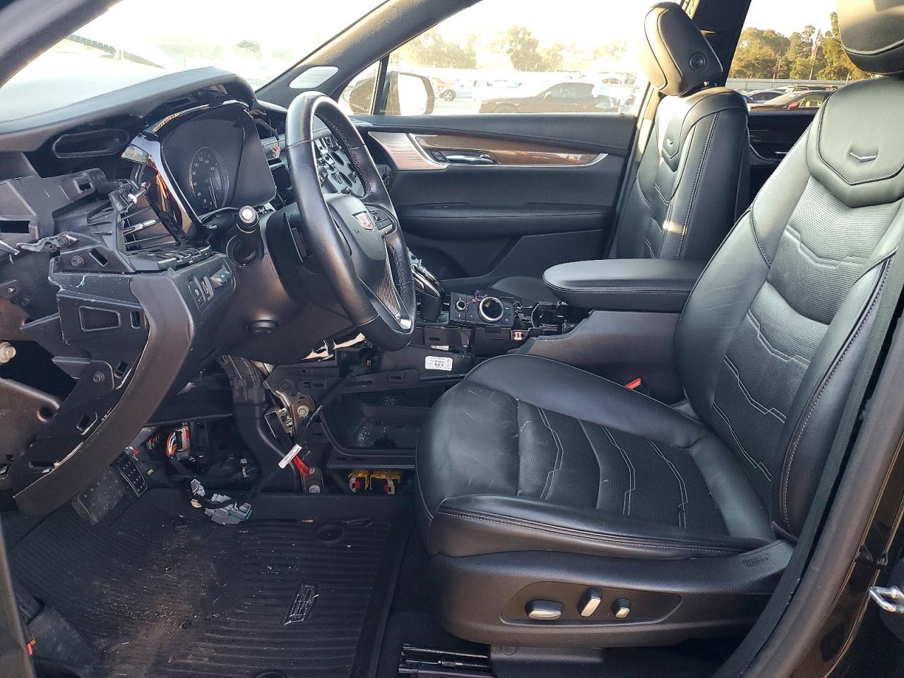 2020 CADILLAC XT6