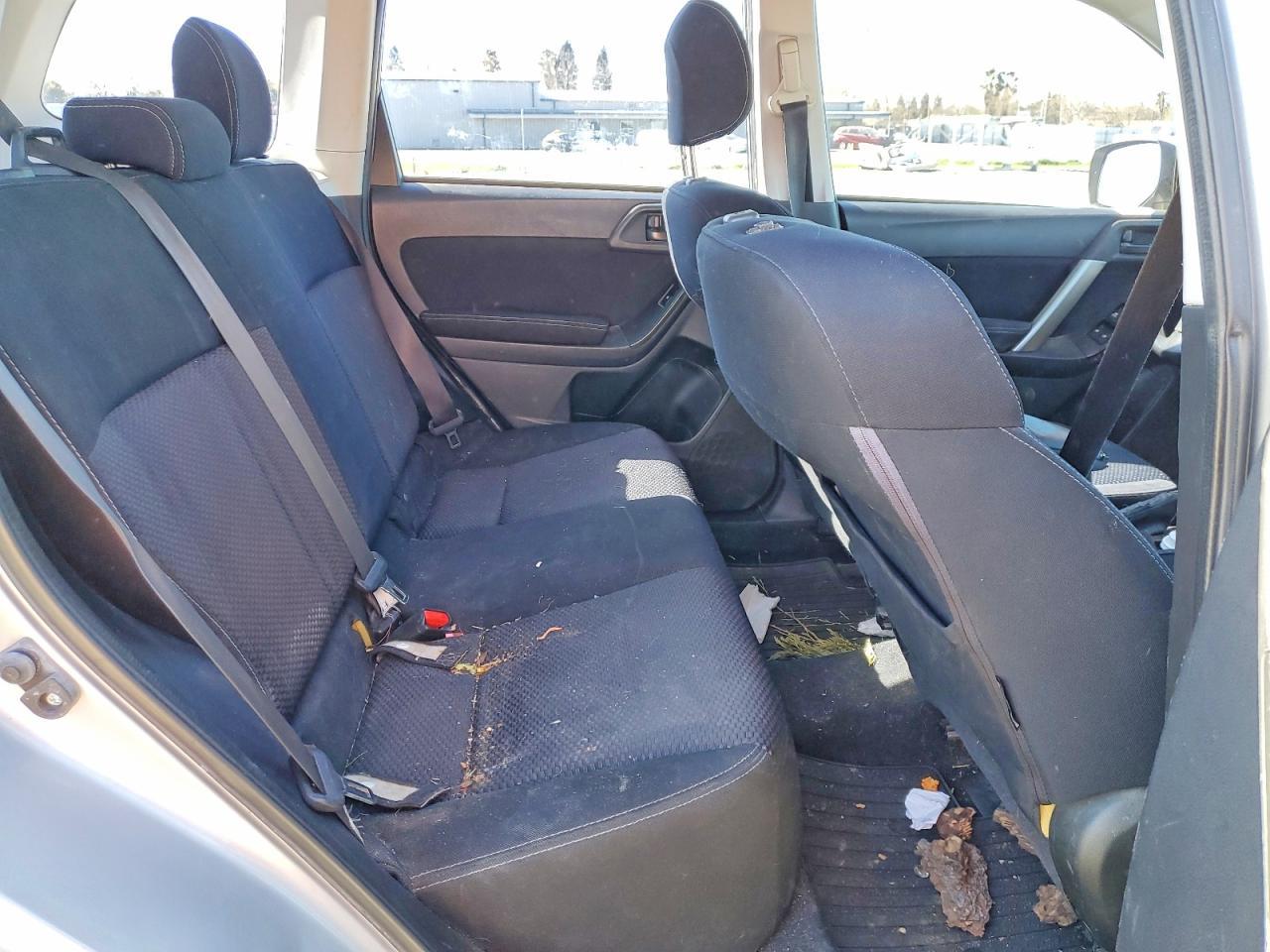 2015 SUBARU FORESTER