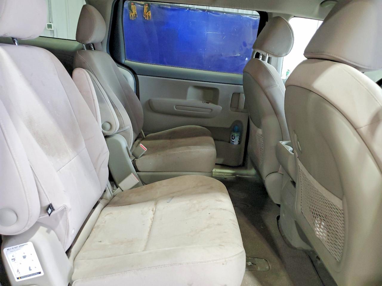 2015 KIA SEDONA