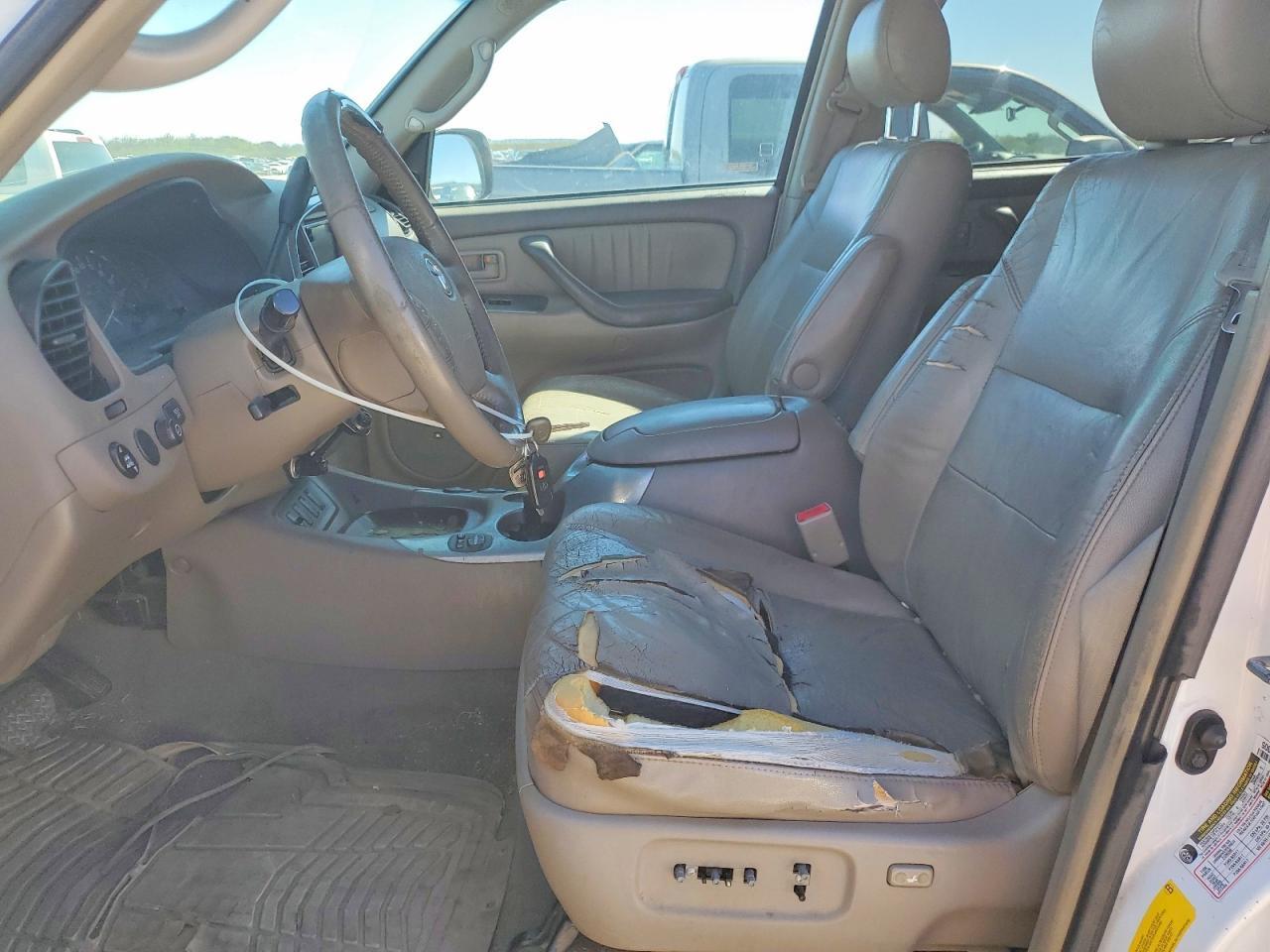 2007 TOYOTA Sequoia