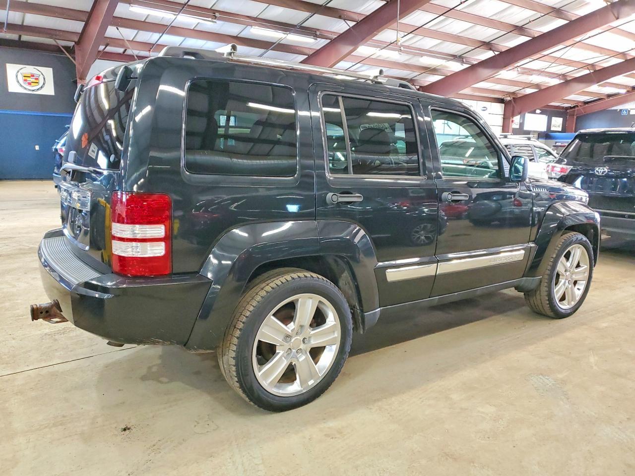 2011 JEEP Liberty
