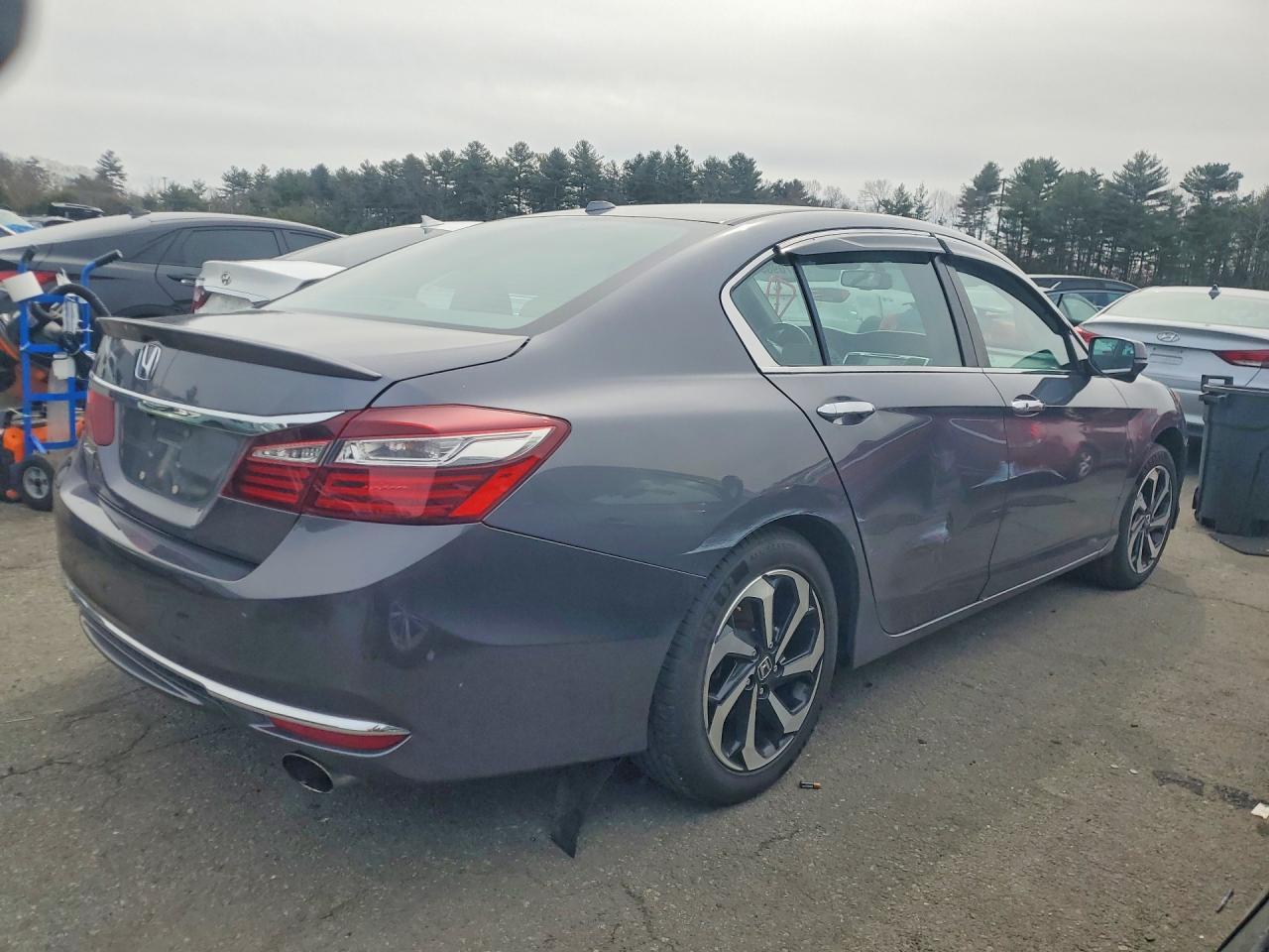2016 HONDA ACCORD