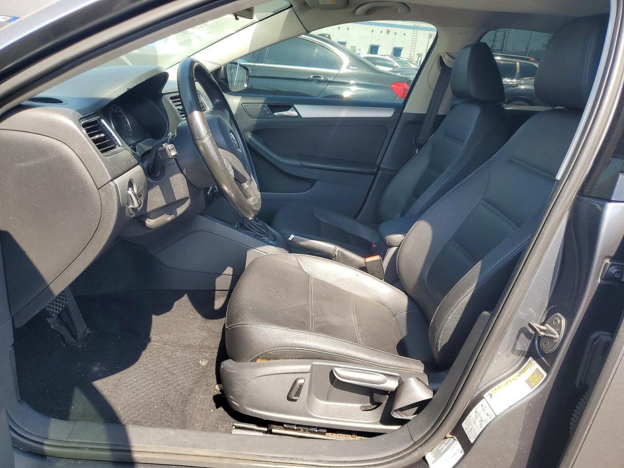2013 VOLKSWAGEN JETTA