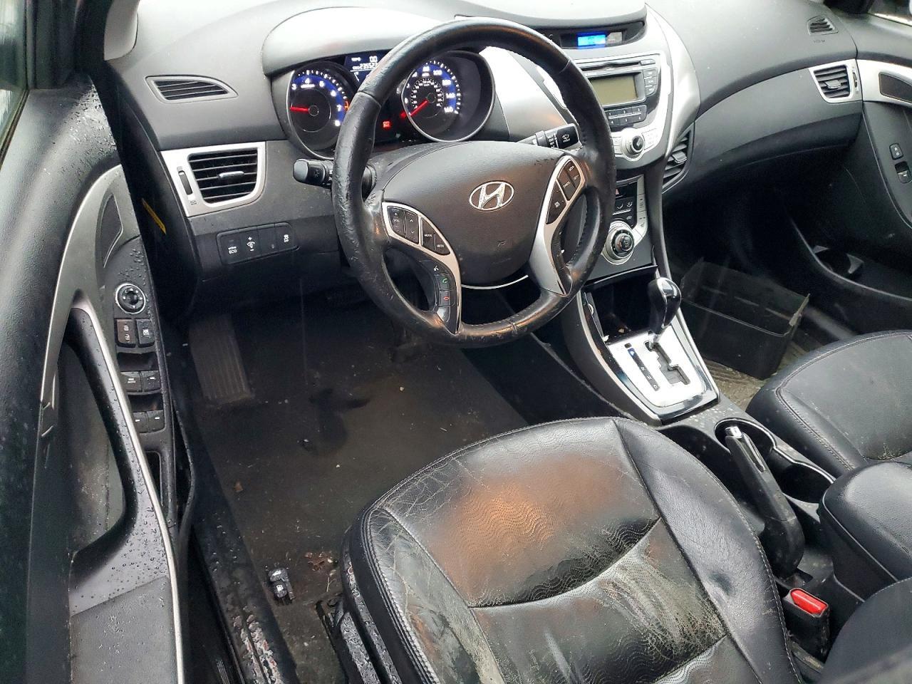 2012 HYUNDAI ELANTRA
