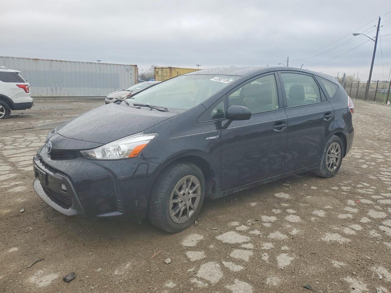 2017 TOYOTA PRIUS V