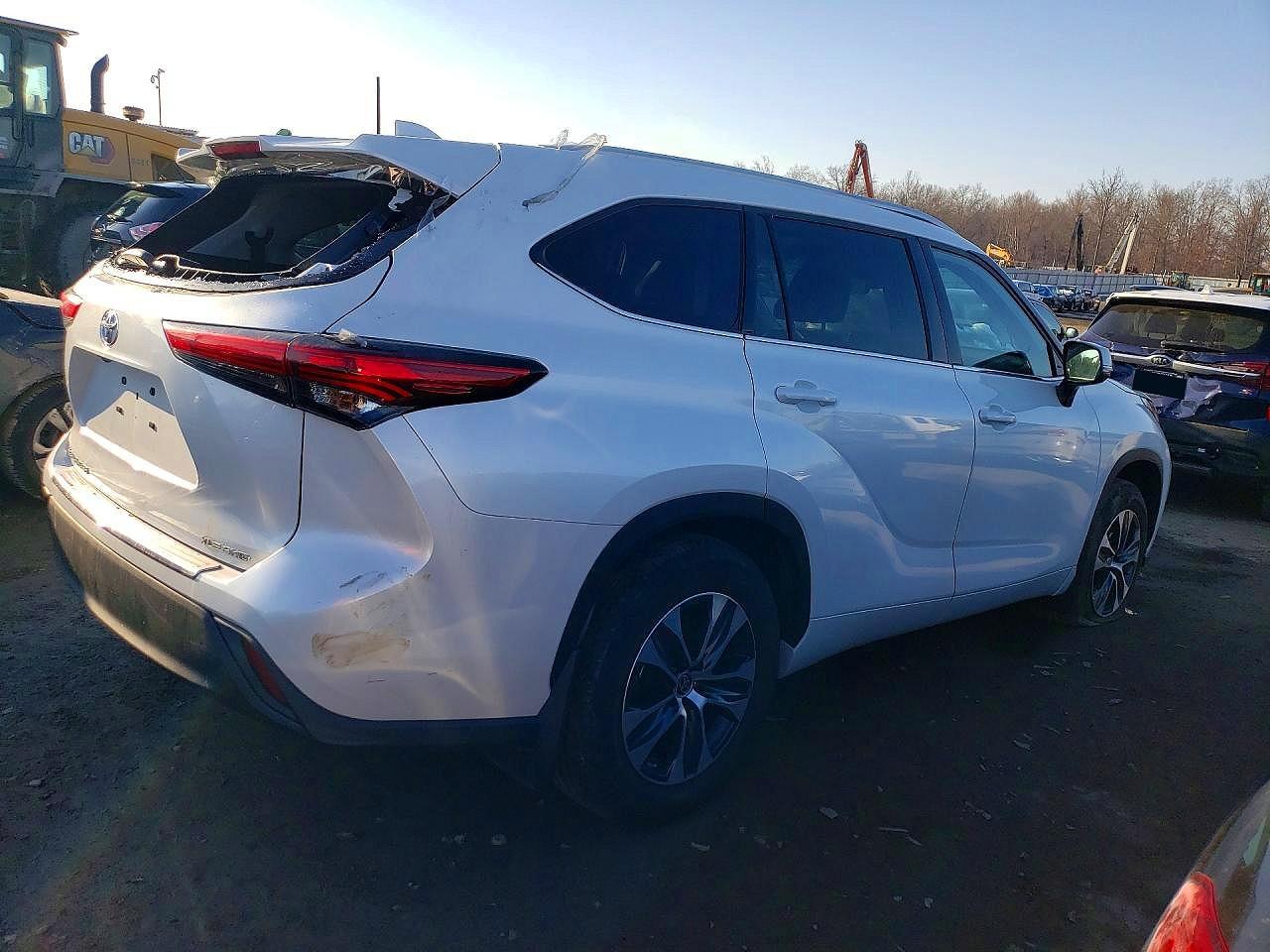 2022 TOYOTA HIGHLANDER
