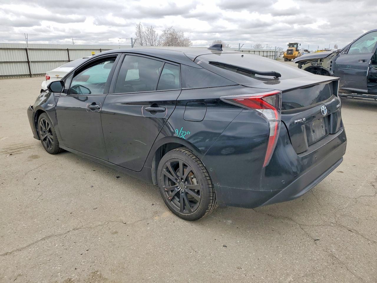 2016 TOYOTA PRIUS