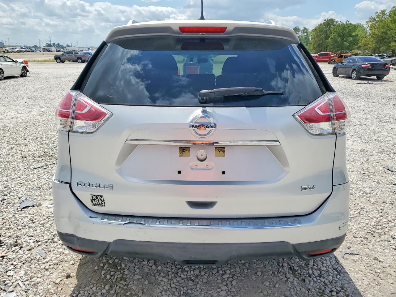 2016 NISSAN ROGUE