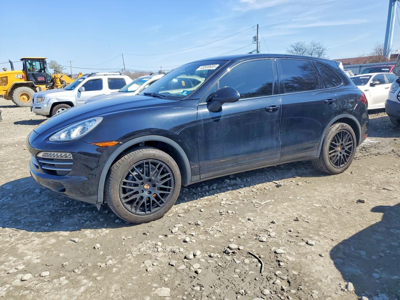 2014 PORSCHE CAYENNE