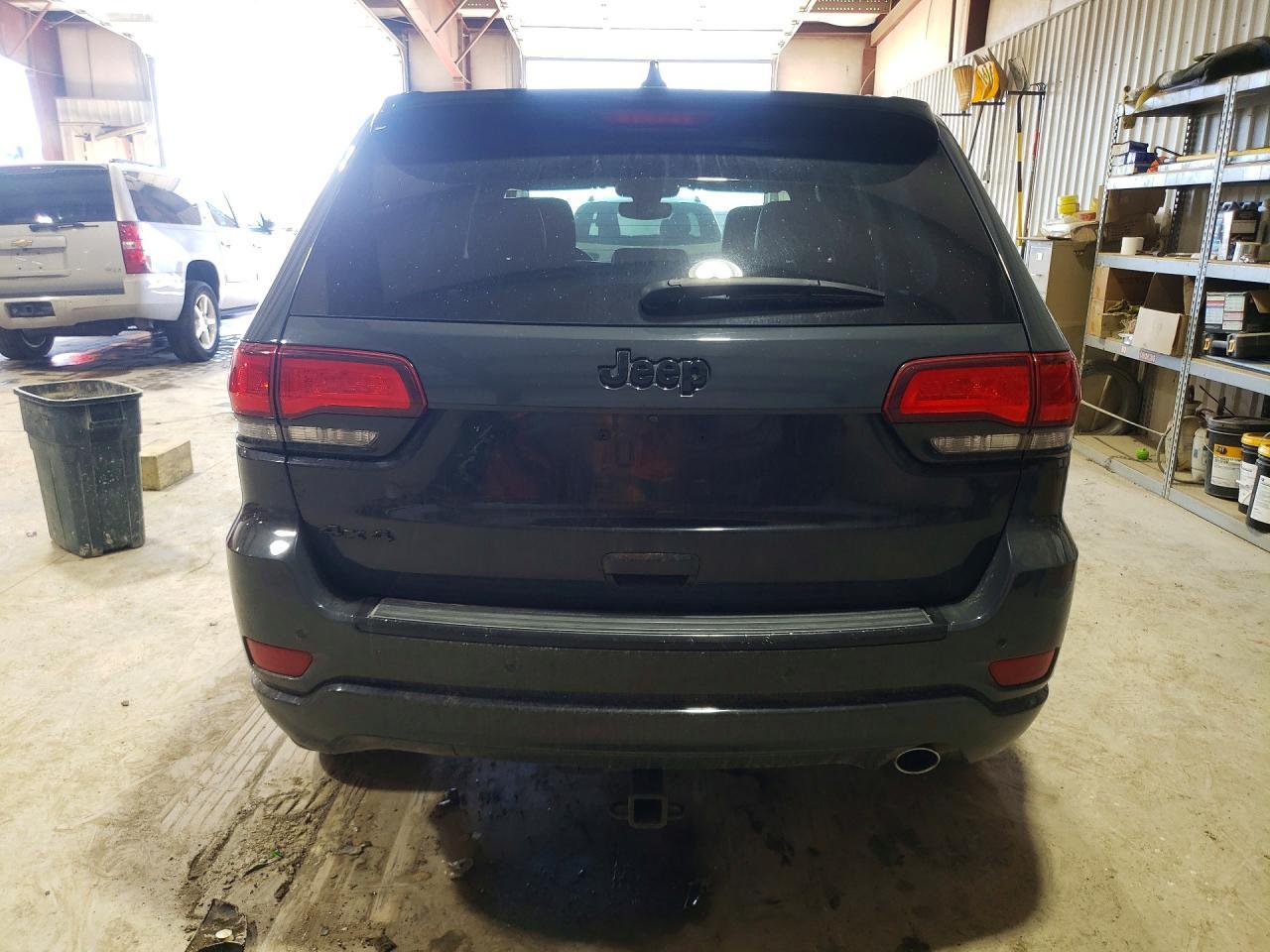 2017 JEEP Grand