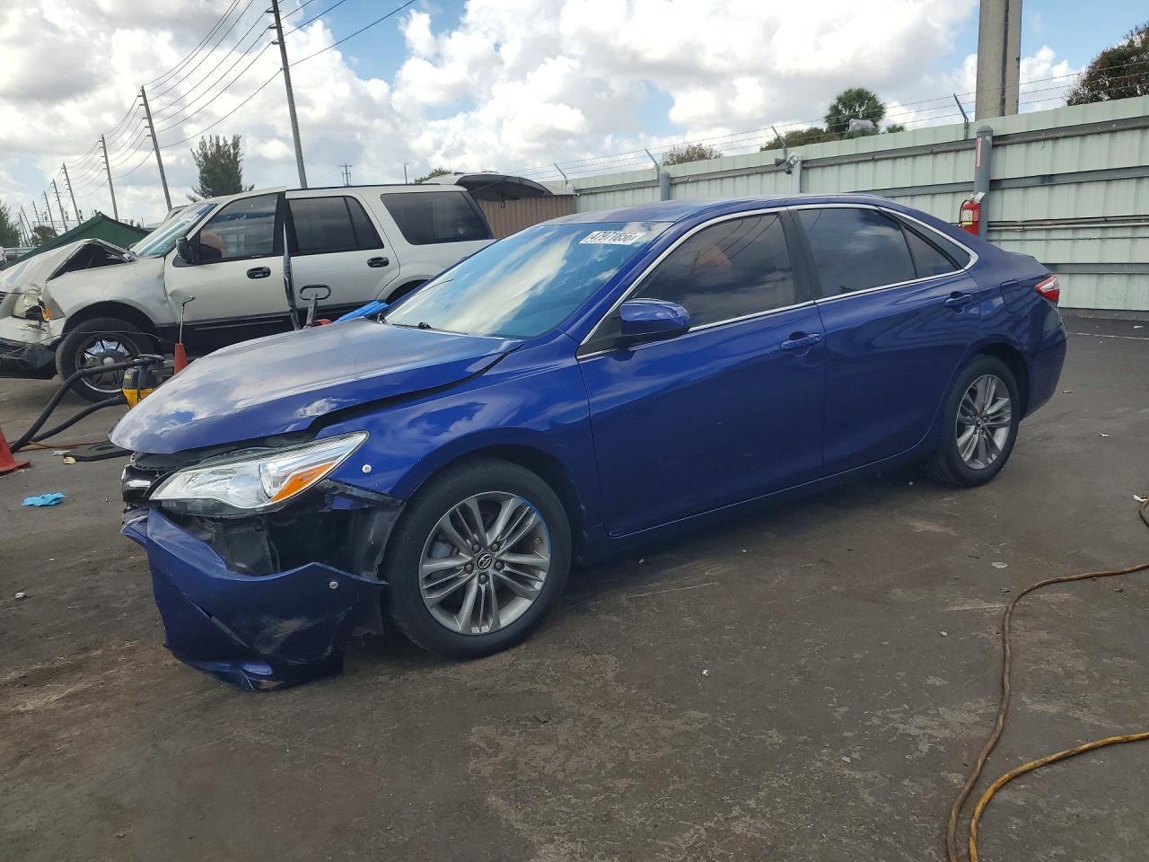 2015 TOYOTA CAMRY