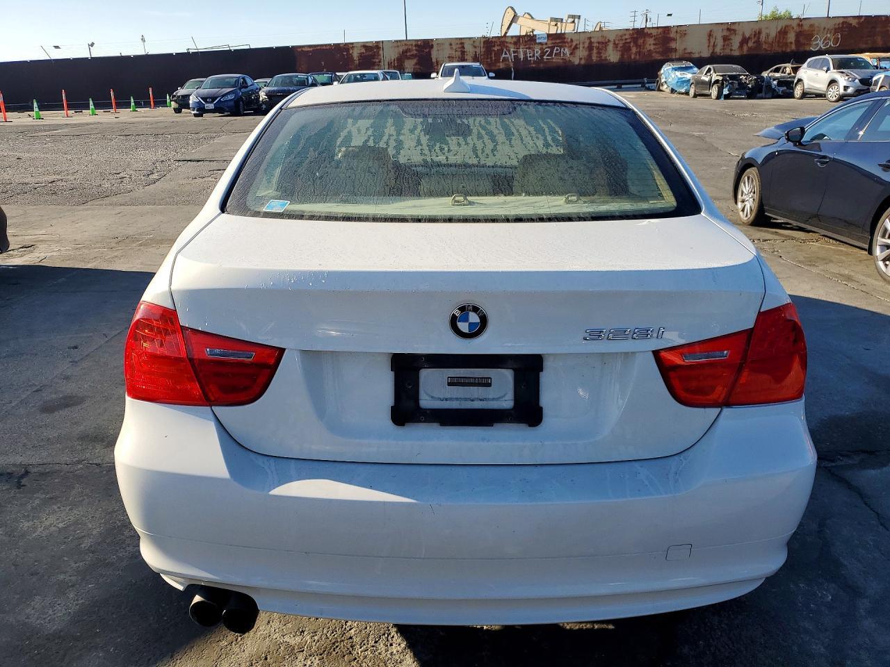 2011 BMW 3 SERIES