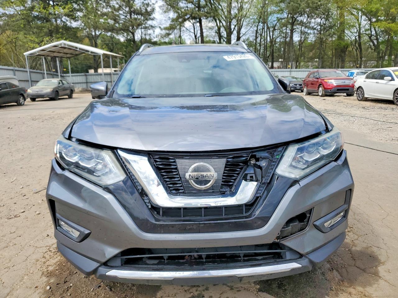 2017 NISSAN ROGUE