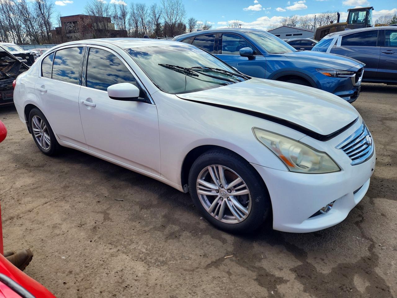 2011 INFINITI G37