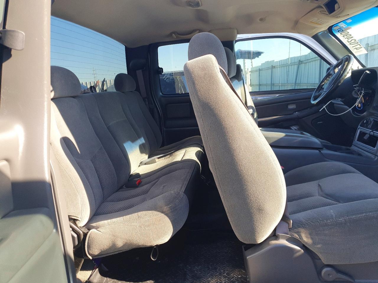 2004 CHEVROLET Silverado