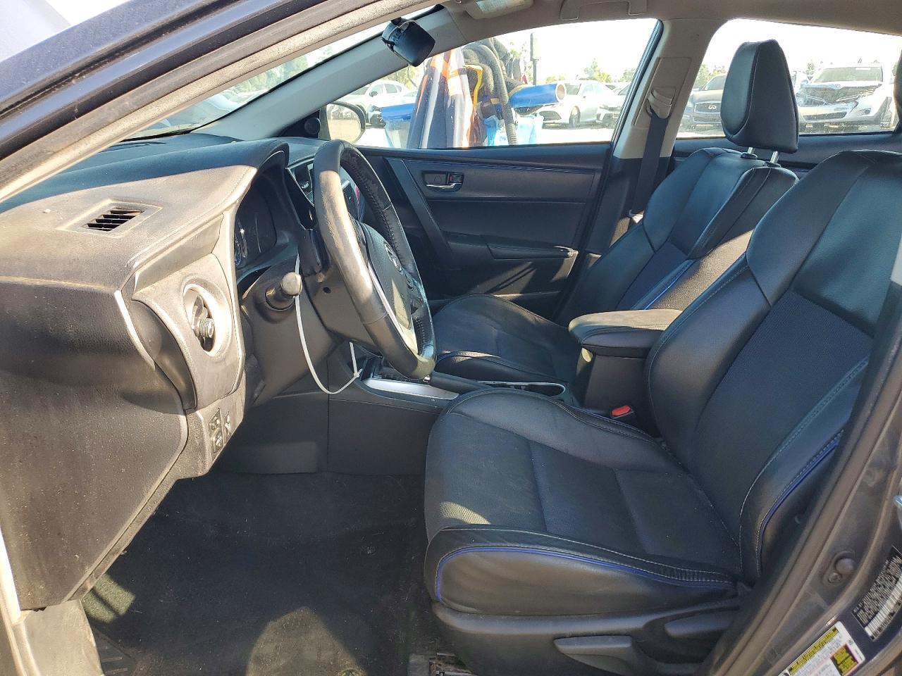 2017 TOYOTA COROLLA