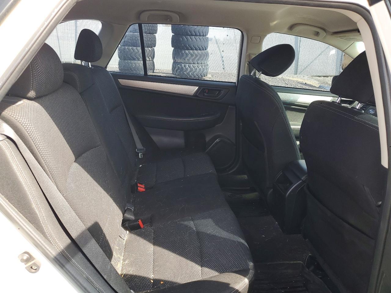 2019 SUBARU Outback