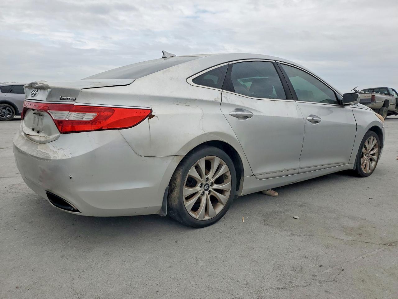 2014 HYUNDAI Azera