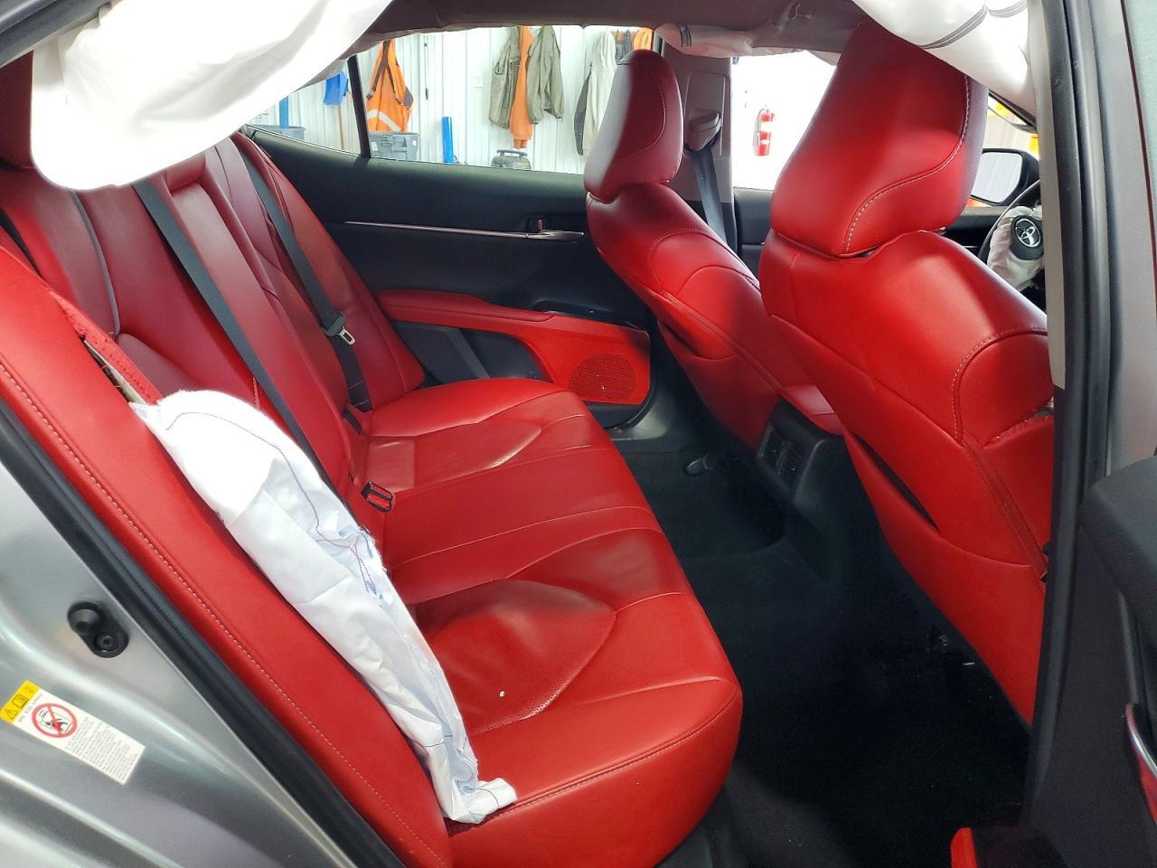 2019 TOYOTA CAMRY