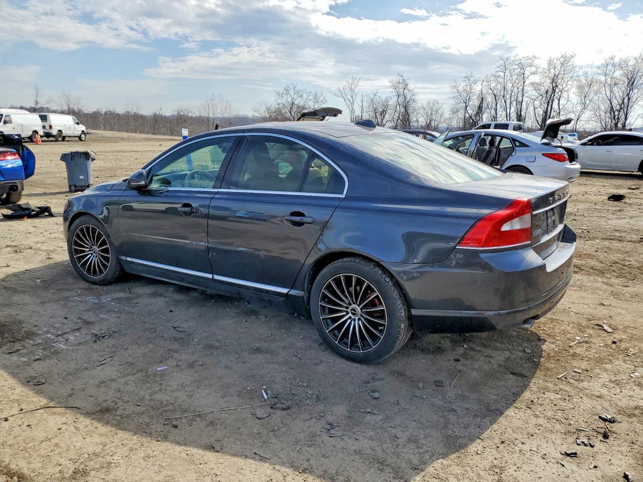 2012 VOLVO S80