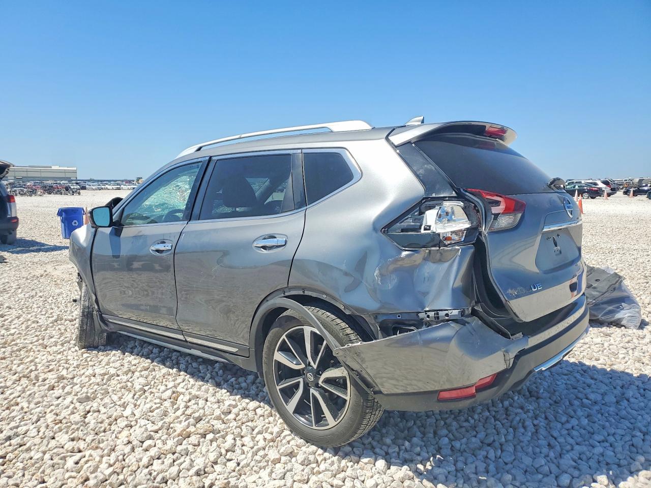 2018 NISSAN ROGUE