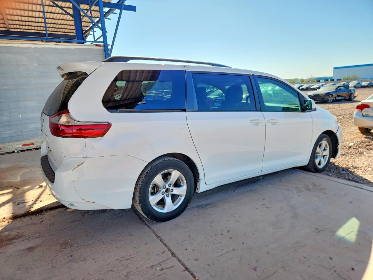 2015 TOYOTA SIENNA