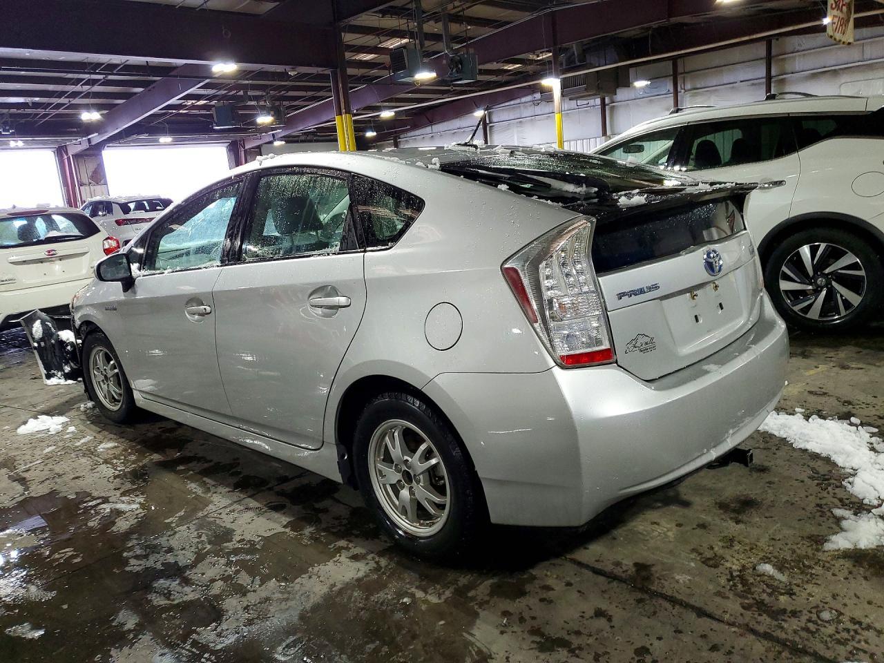 2011 TOYOTA PRIUS