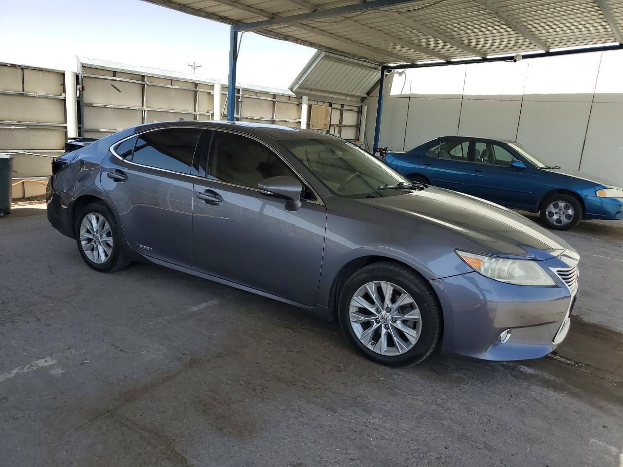 2013 LEXUS ES 300H