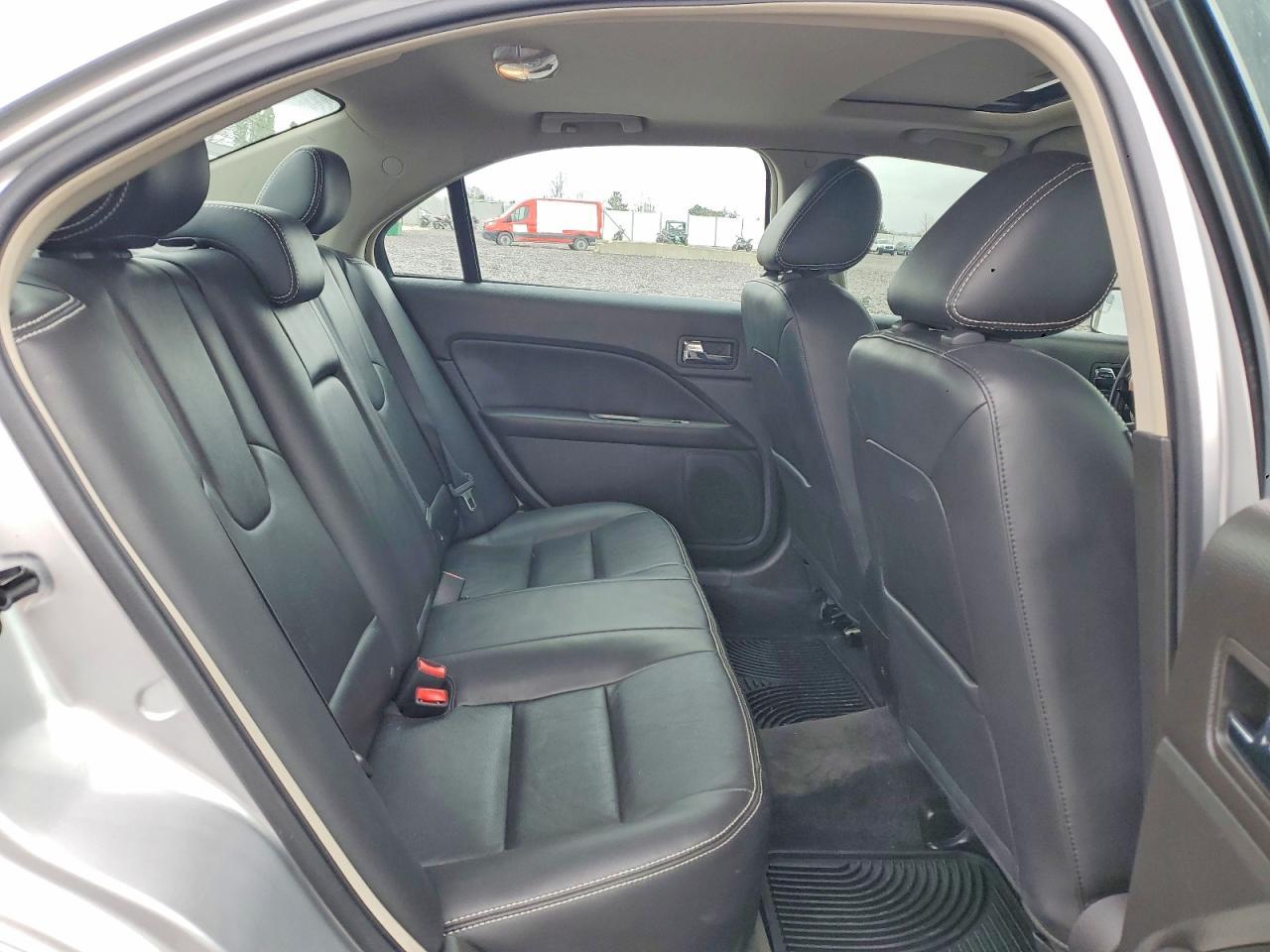 2011 FORD FUSION
