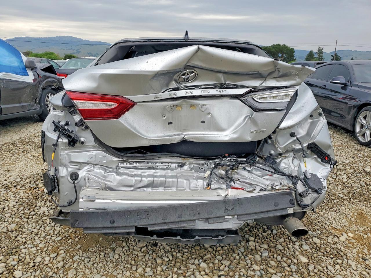 2018 TOYOTA CAMRY