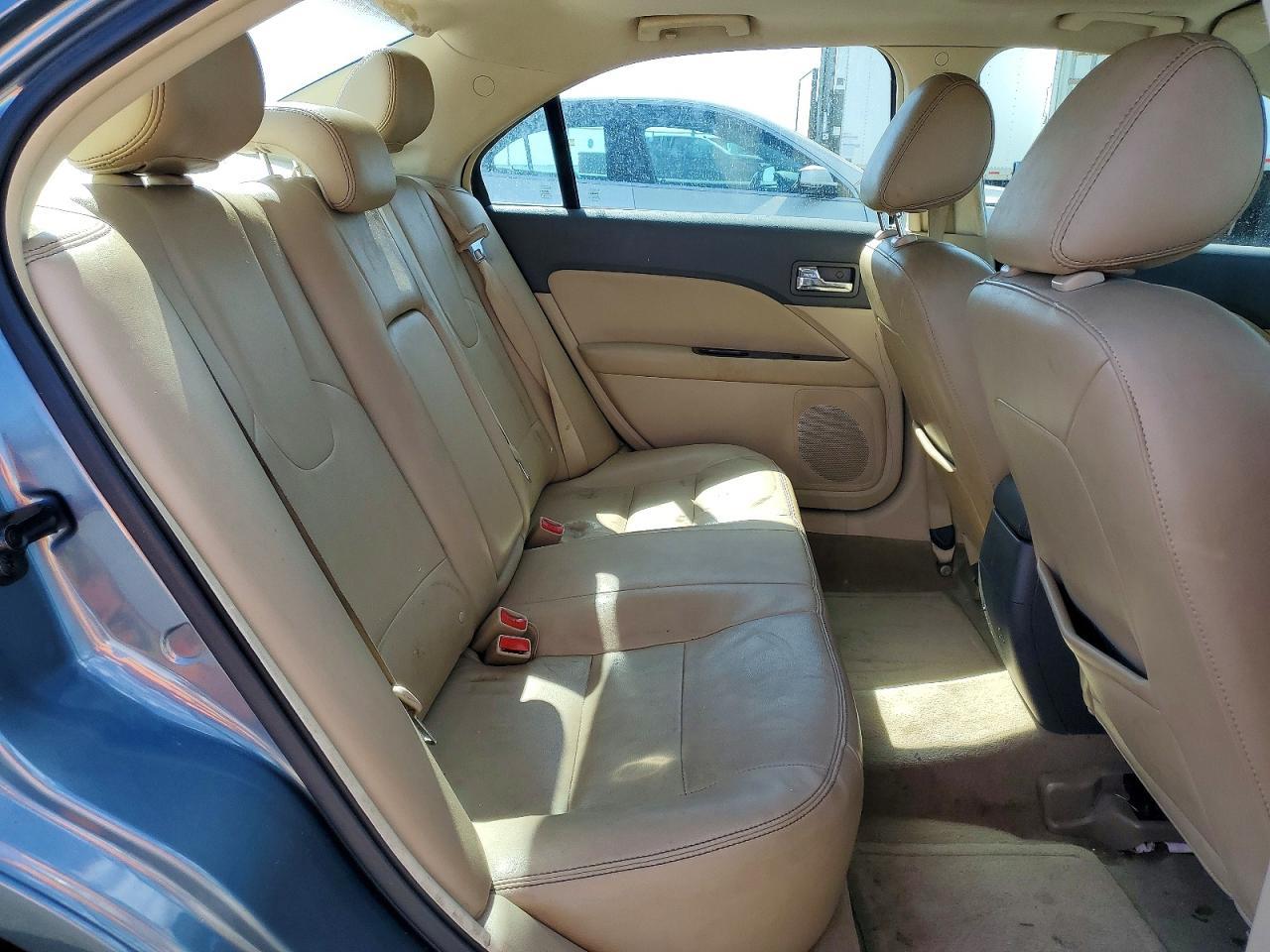 2011 FORD FUSION