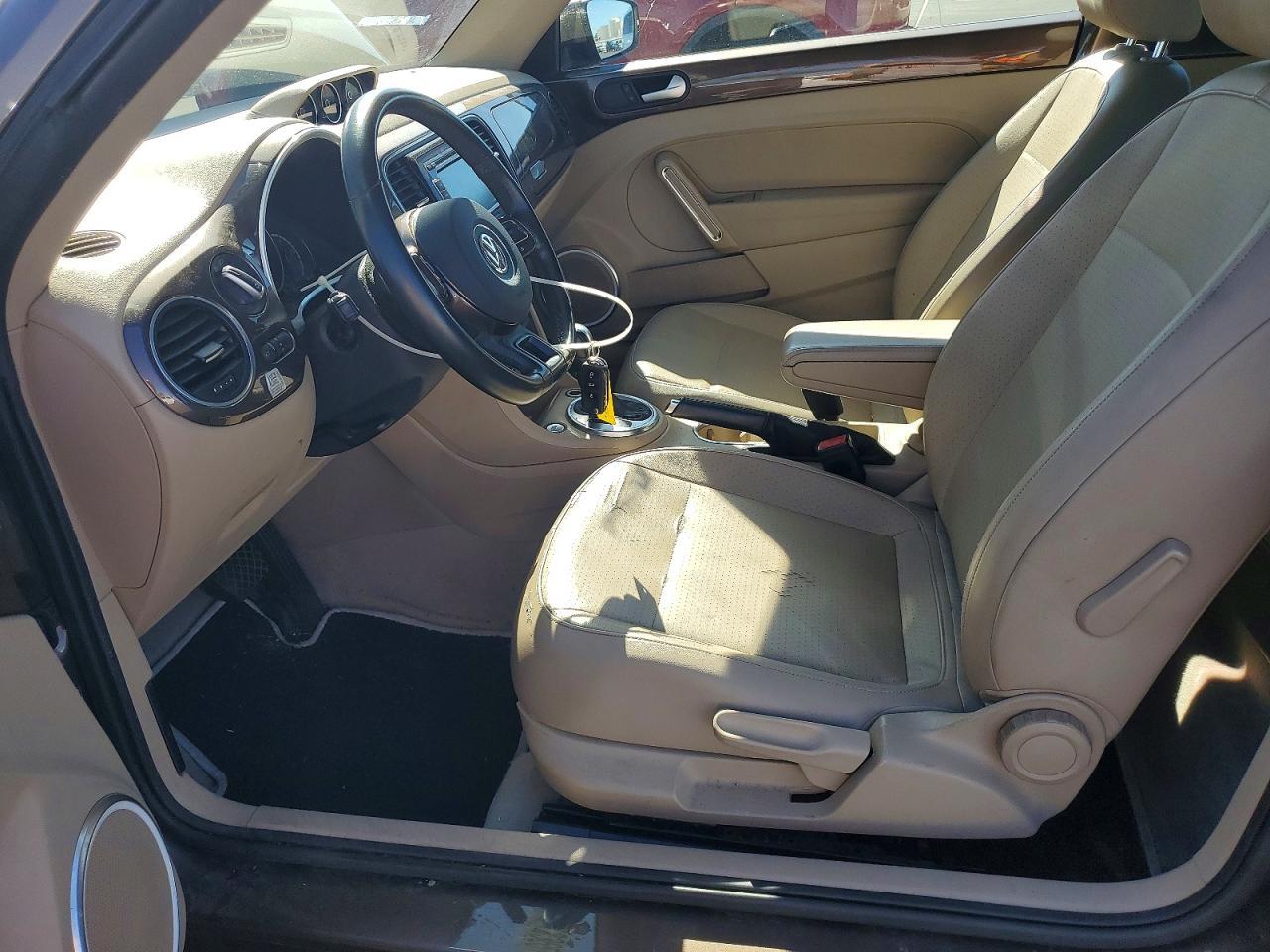 2015 VOLKSWAGEN Beetle