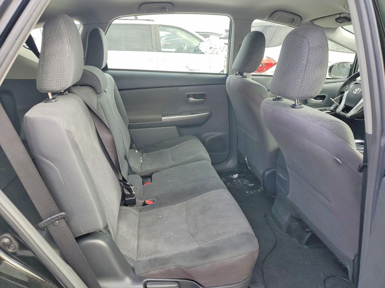 2013 TOYOTA PRIUS V