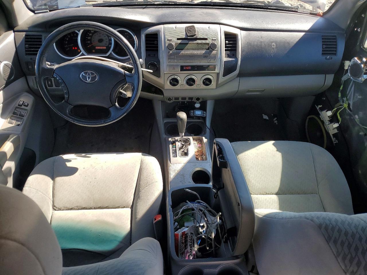 2011 TOYOTA TACOMA