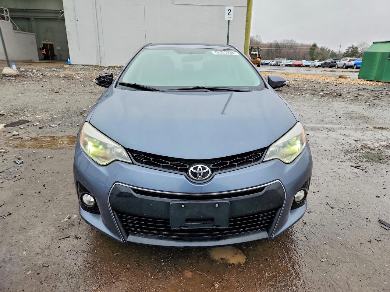 2015 TOYOTA COROLLA