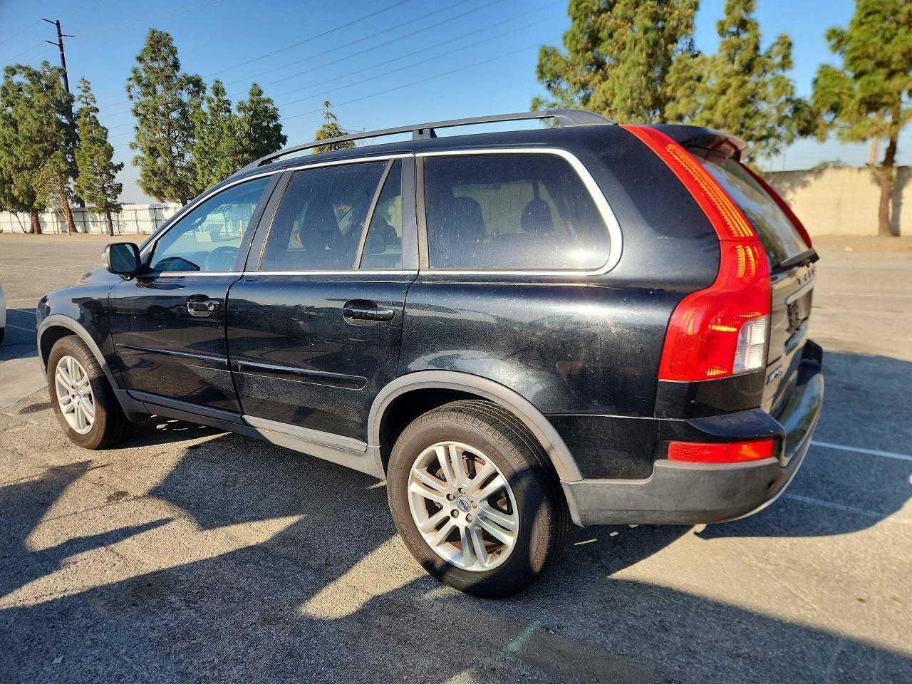 2010 VOLVO XC90