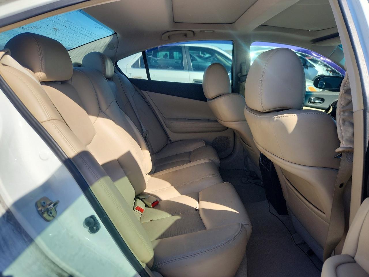 2014 NISSAN Maxima
