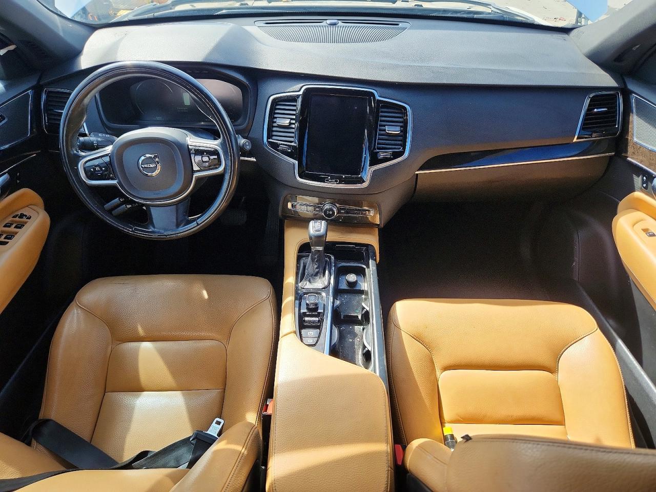 2018 VOLVO XC90