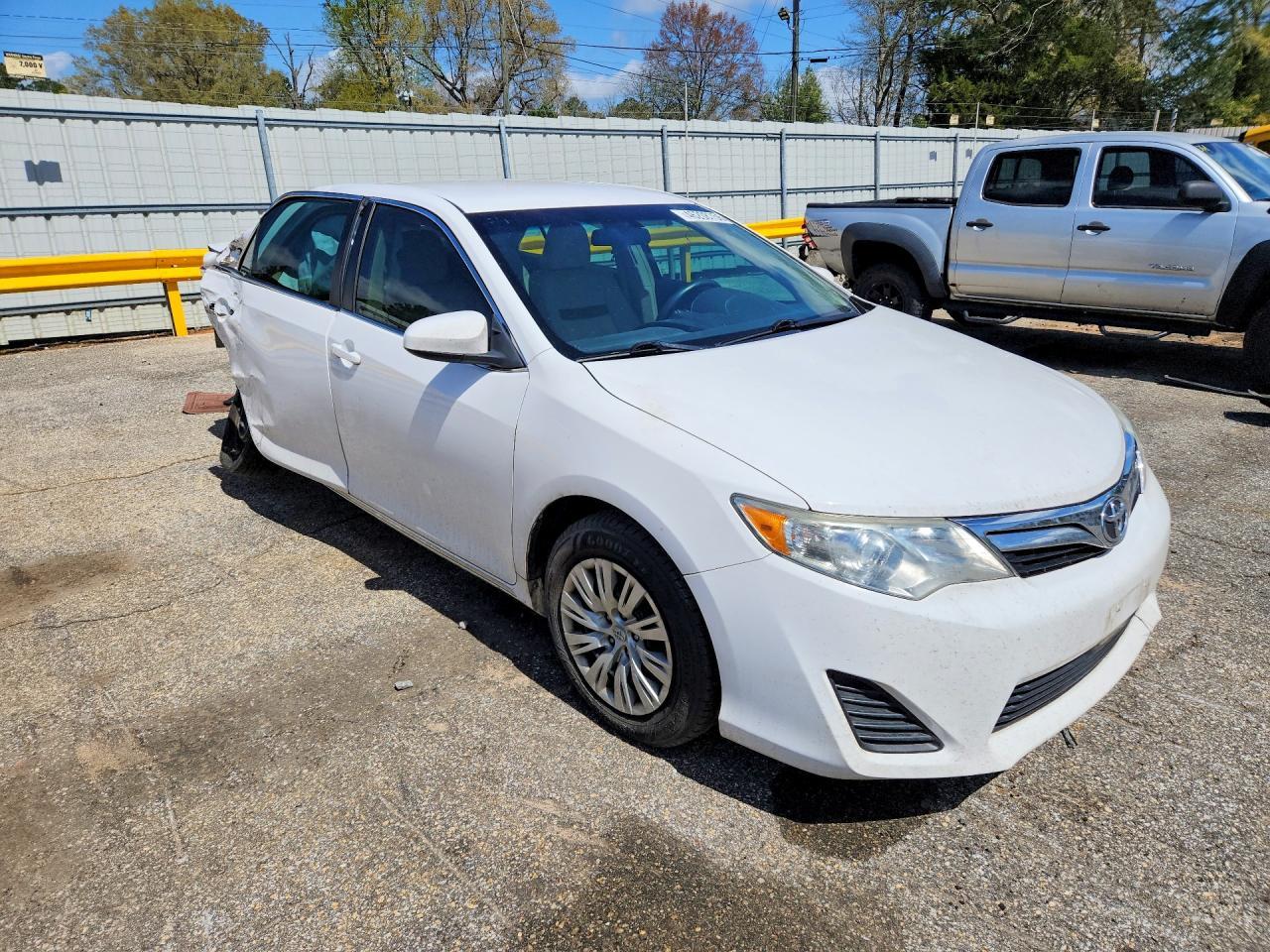 2013 TOYOTA CAMRY