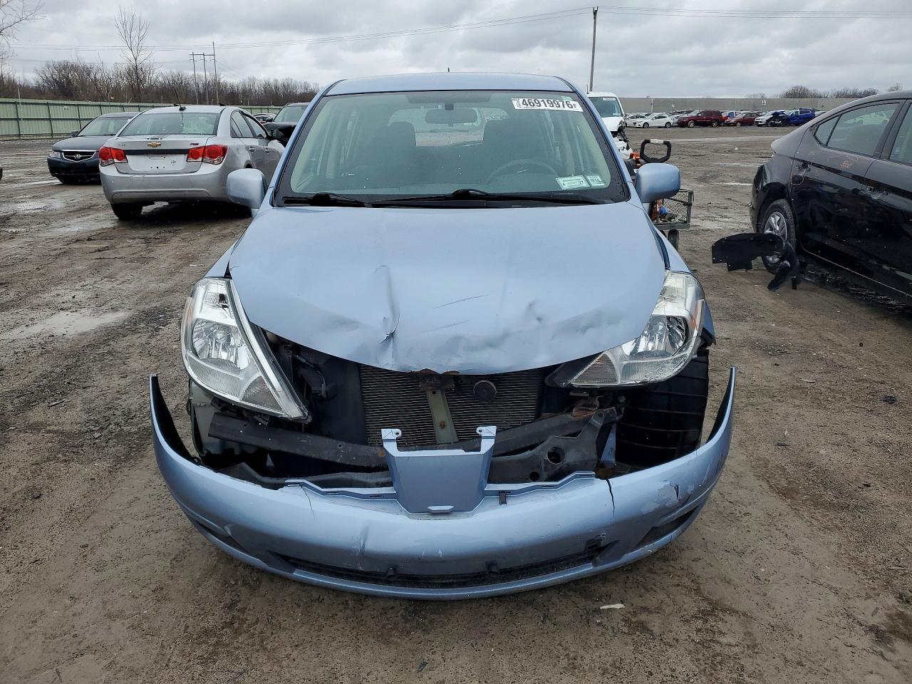 2011 NISSAN VERSA