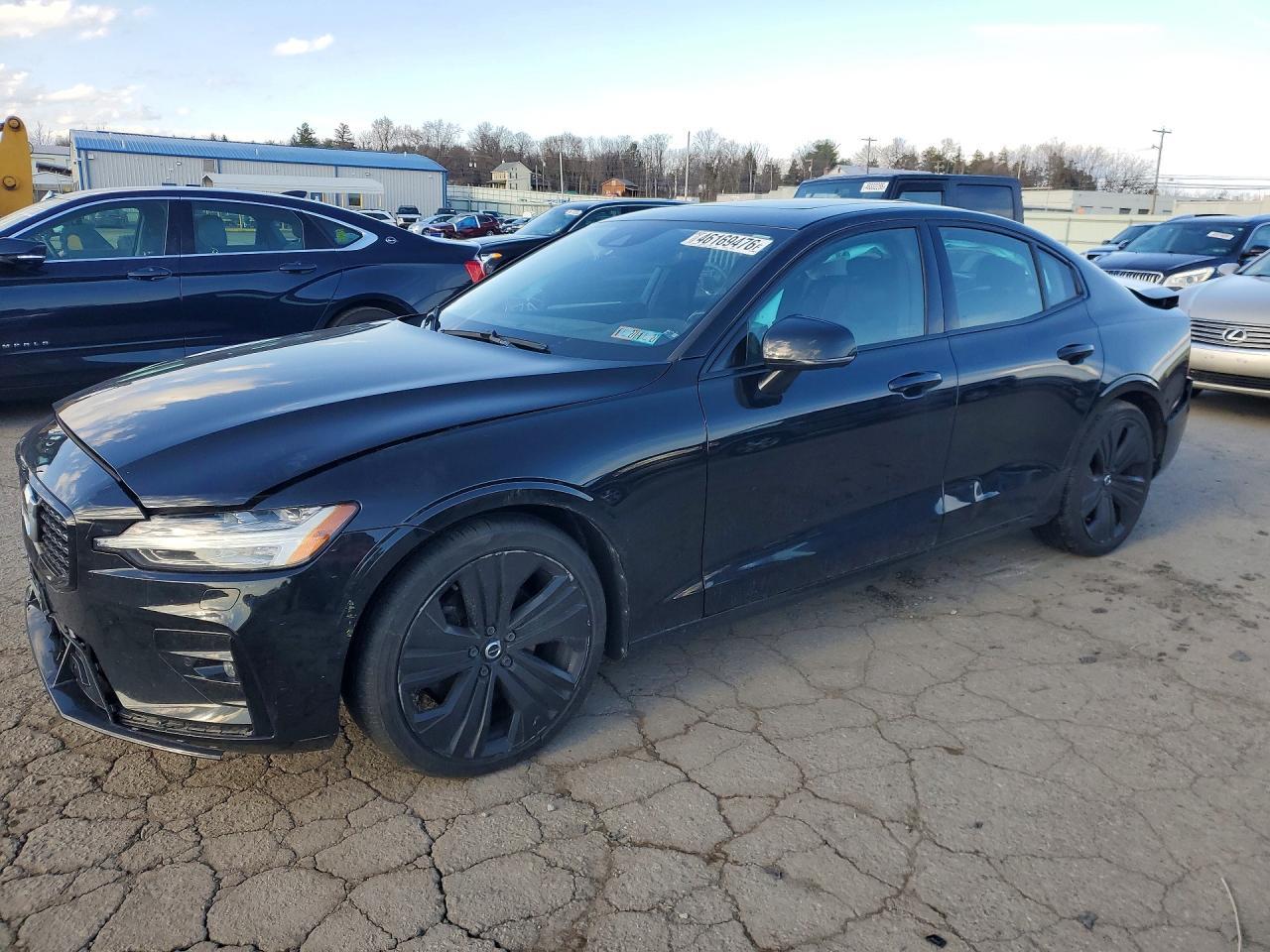 2022 VOLVO S60