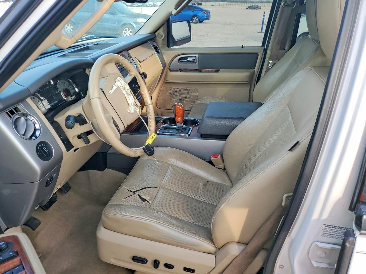 2010 FORD Expedition