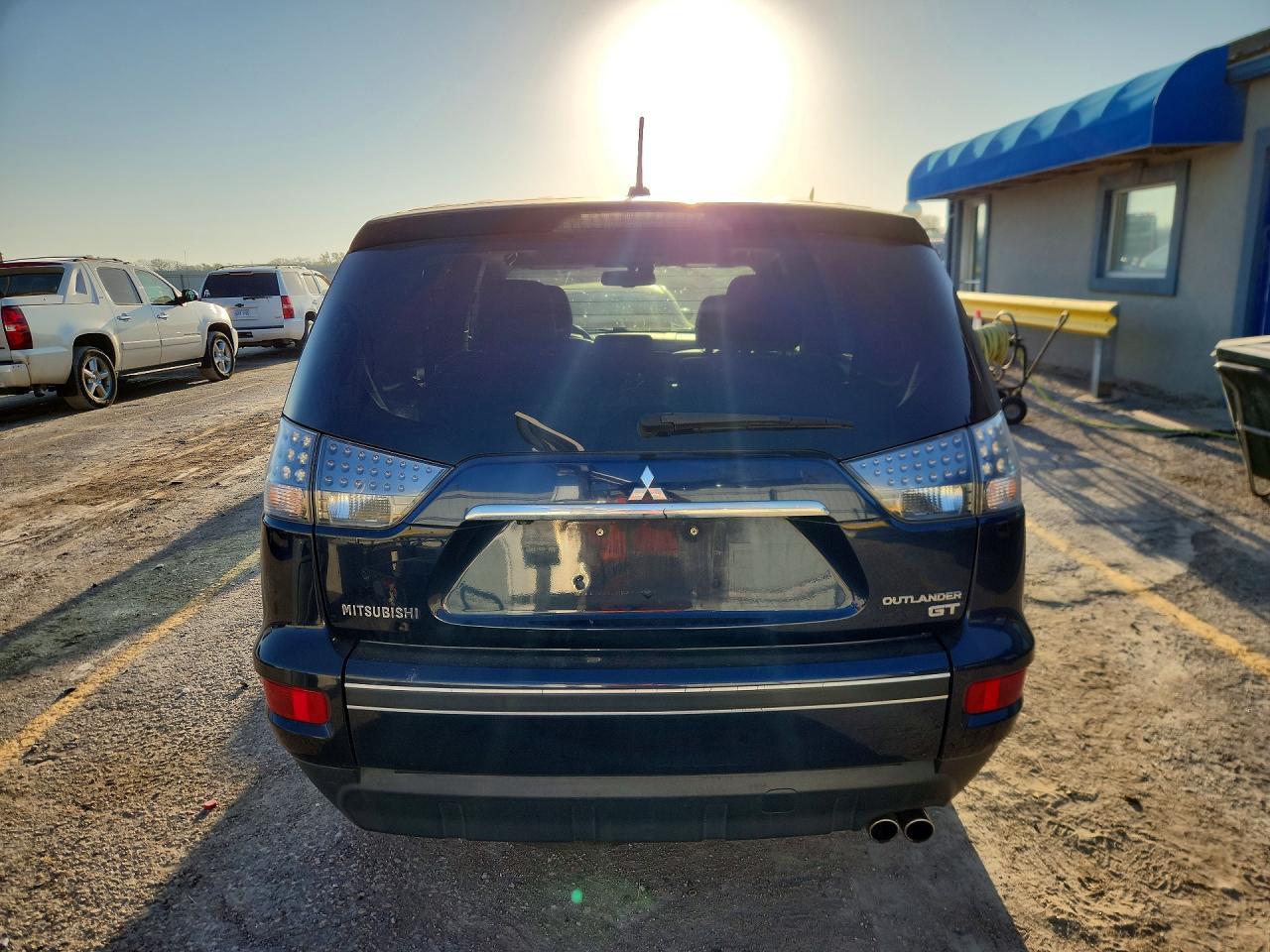 2012 MITSUBISHI outlander