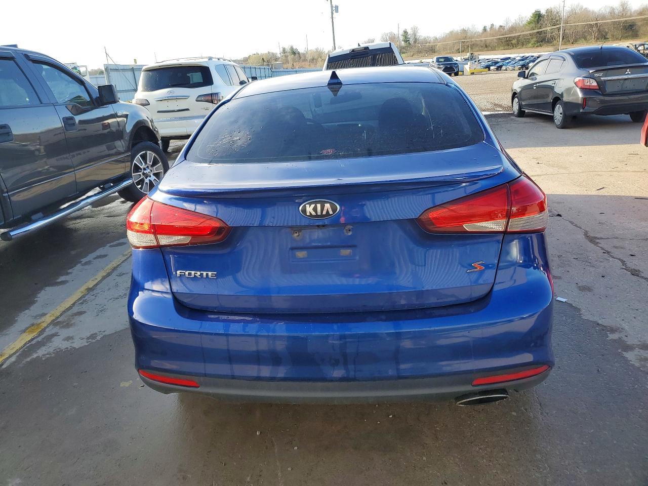 2017 KIA FORTE