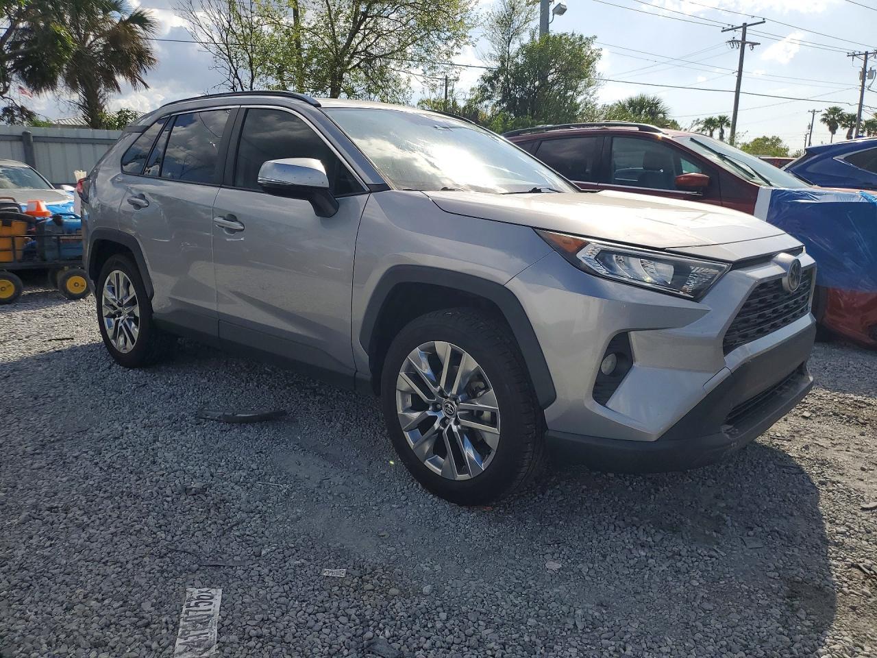2020 TOYOTA RAV4