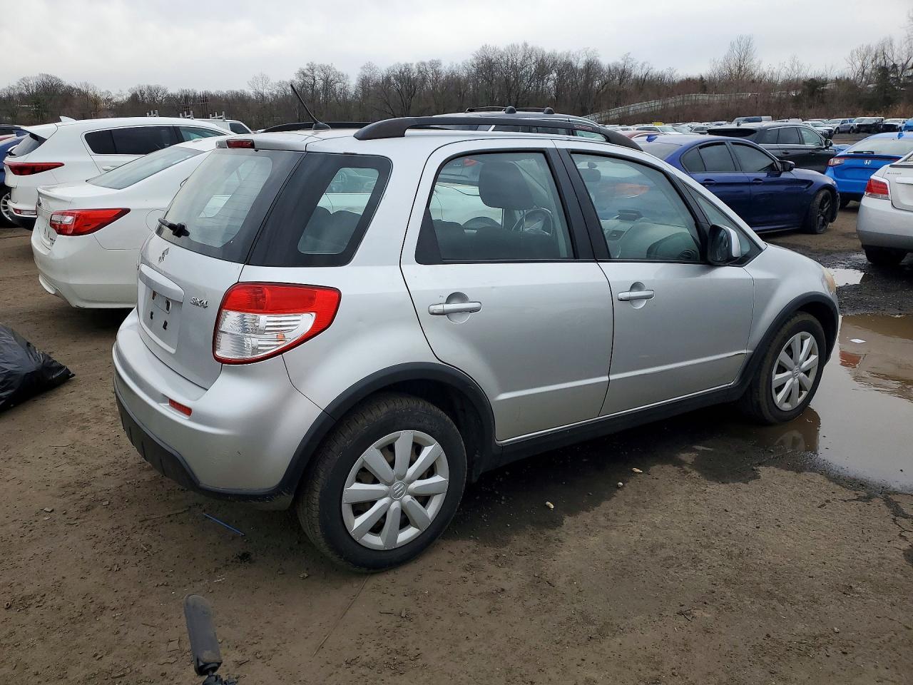 2010 SUZUKI SX4