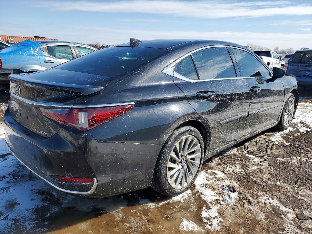 2023 LEXUS ES 300H