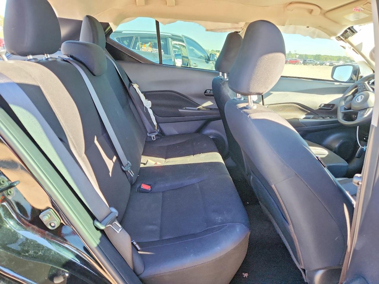 2024 NISSAN KICKS