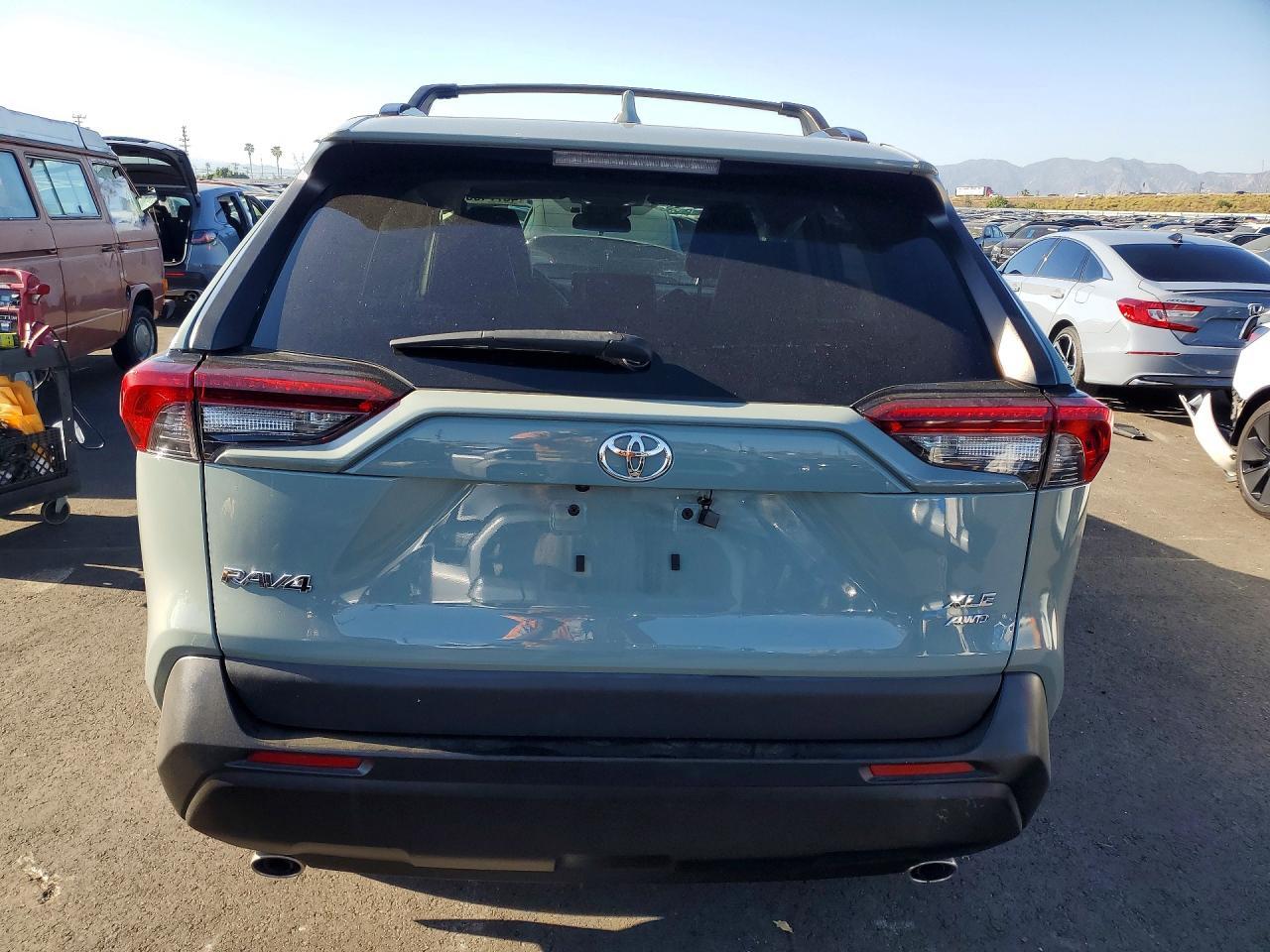 2022 TOYOTA RAV4