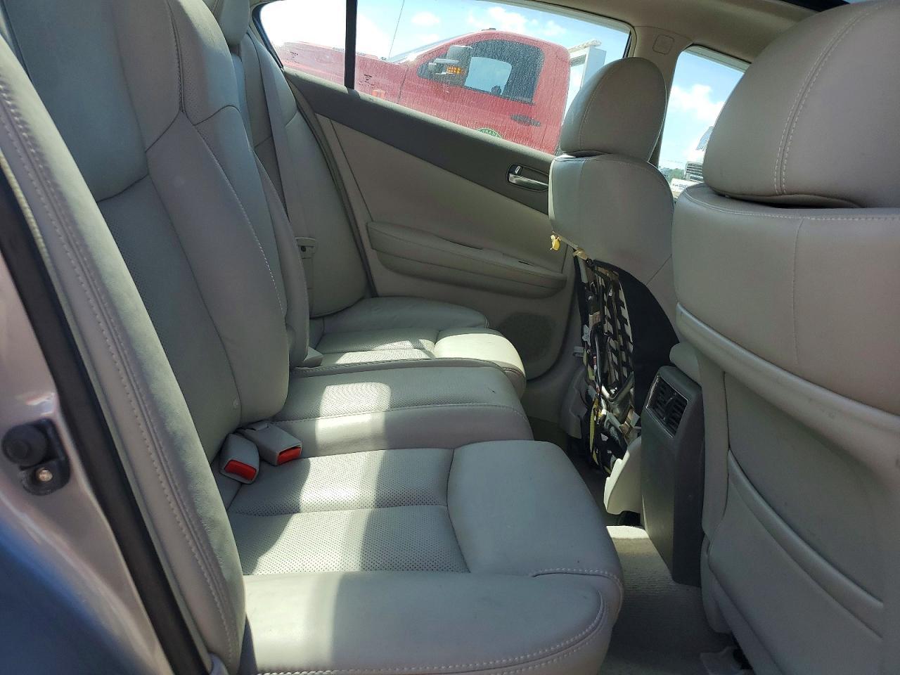 2009 NISSAN Maxima